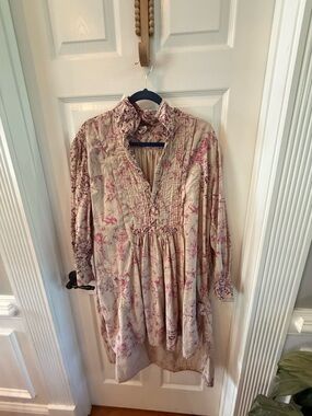 MAGNOLIA PEARL Boho Floral Pintuck Tunic Dress in Blush Beige and Rose